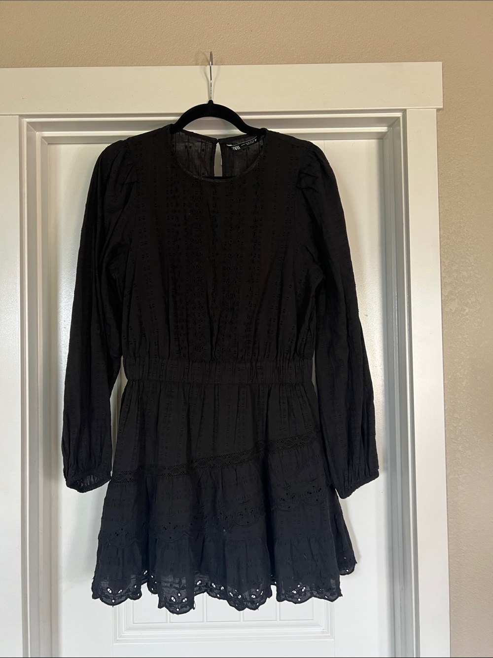 Zara Black Eyelet Lace Tiered Mini Dress Size Medium Long Sleeve